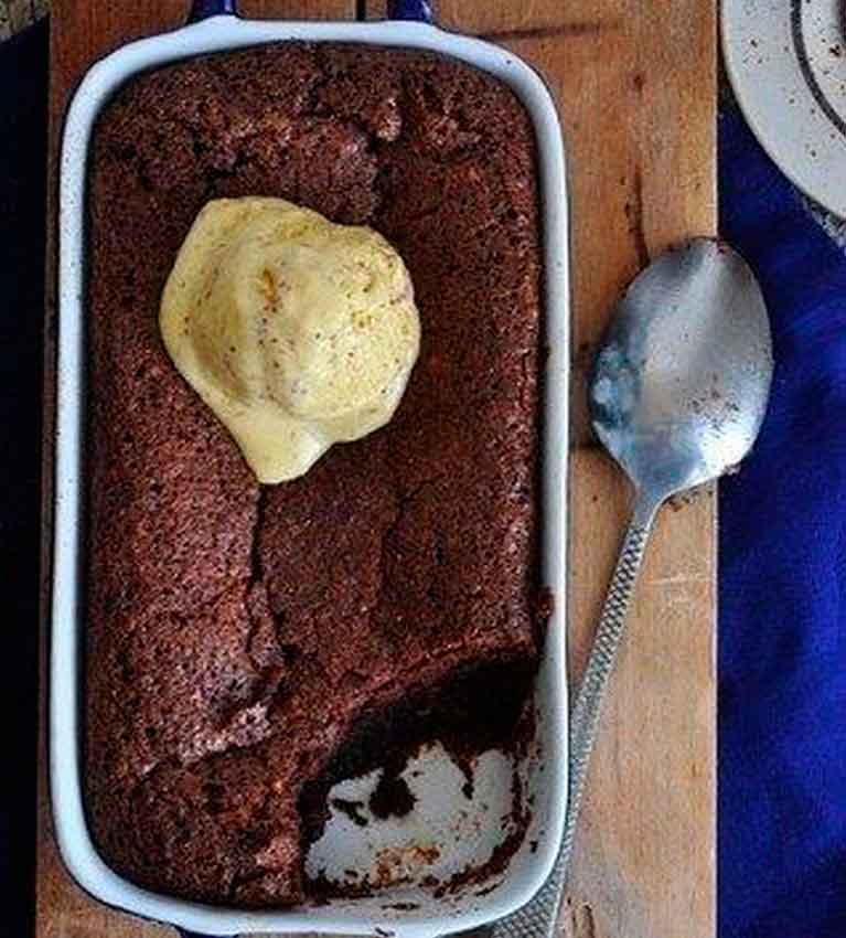 Теплый шоколадный пирог